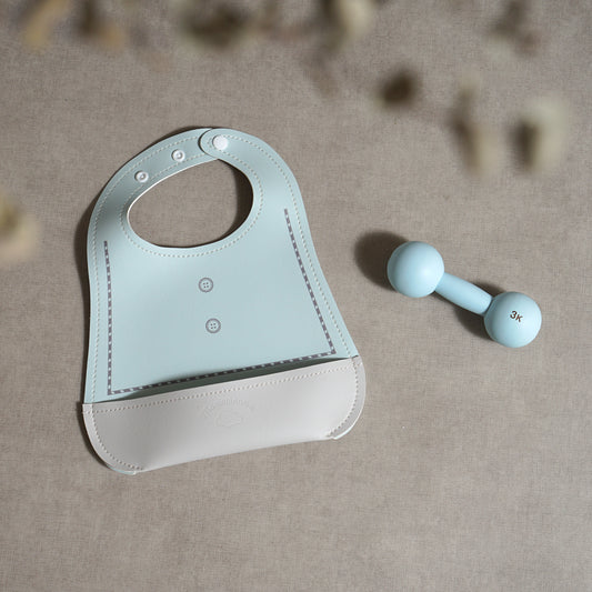 マロービブ・ダンベルベルギフトセット ブルー / お食事エプロン・木製玩具●