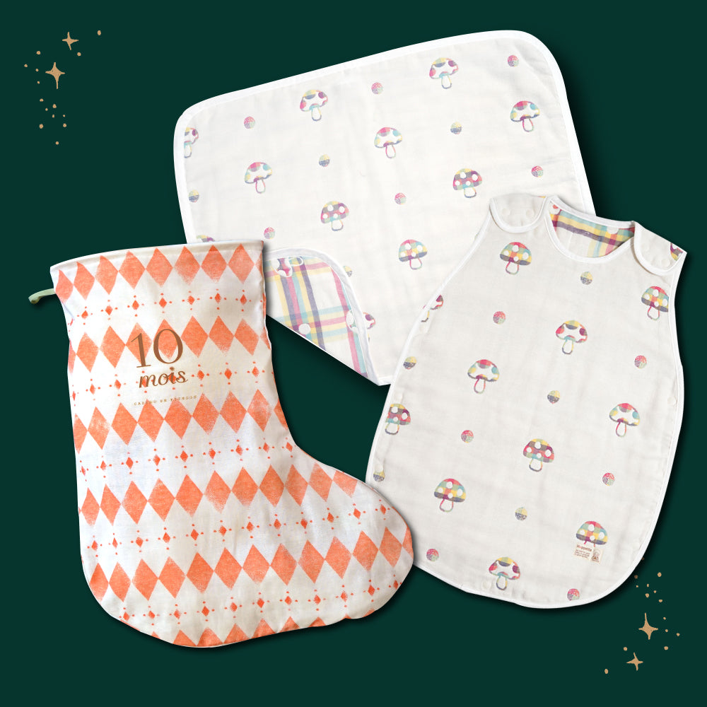 サンタのくつ下ギフトセット スリーパー・ミニケット シャンピニオン ドゥ / 名入れ刺繍可