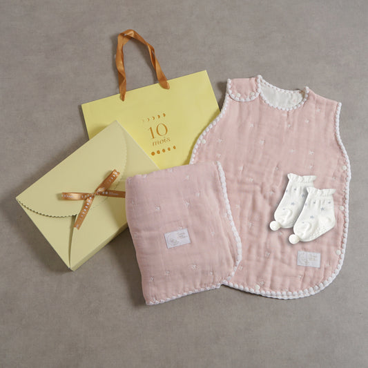 1万5千円ぴったり 出産祝いギフトセット ピンク/ 名入れ刺繍可