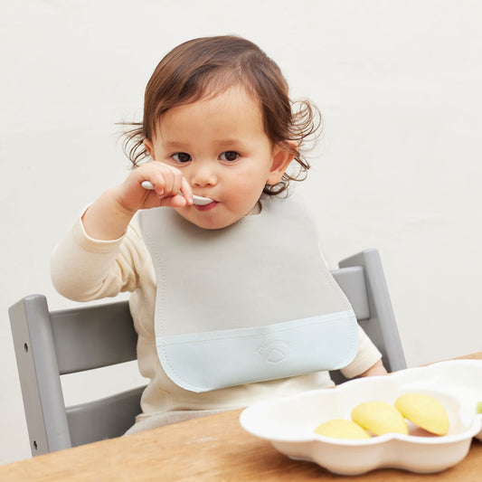 マロービブ グレー / お食事エプロン