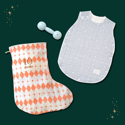 サンタのくつ下ギフトセット スリーパー・ダンベルベル パウダーブルー / 名入れ刺繍可