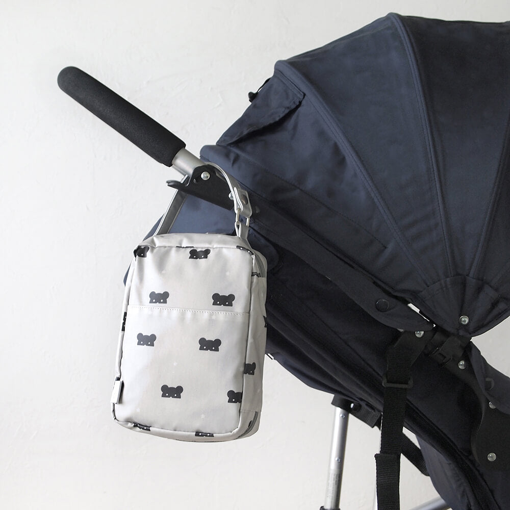 ワンタッチおむつポーチ(フラップ付き) ベアマスク