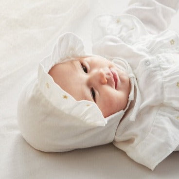 star刺繍フリルWガーゼボンネット ホワイト 42-44cm