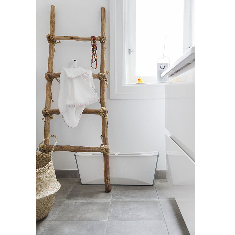 フレキシバス ホワイト / 折りたためるベビーバス