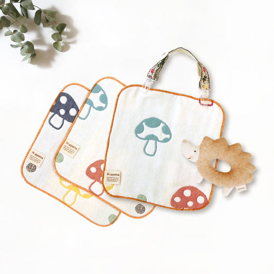 ふくふくガーゼハンカチ&クリップ&がらがら ギフトセット● / 出産祝い