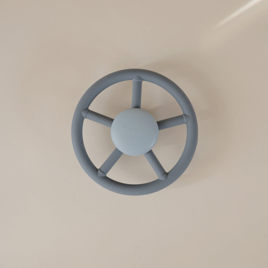 スピナートイ Wheel / mushie 知育玩具