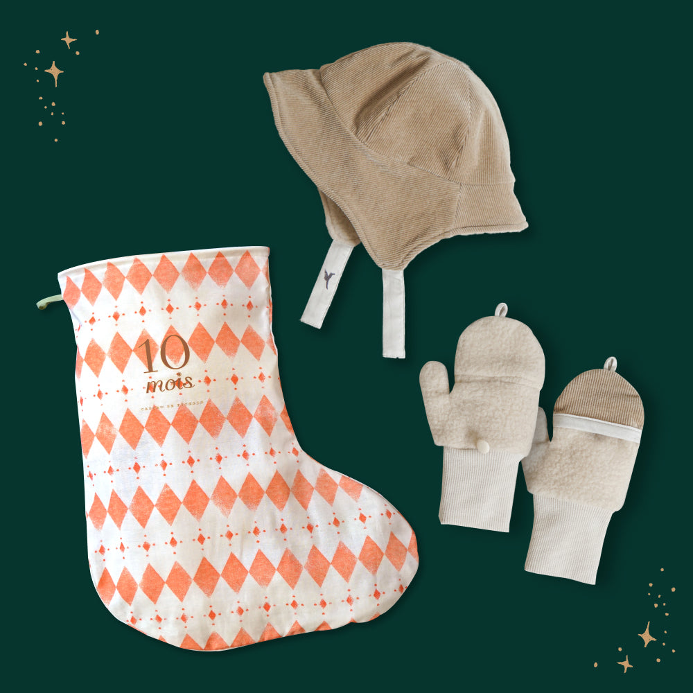 サンタのくつ下ギフトセット　リバーシブル耳当て帽子・ミトン