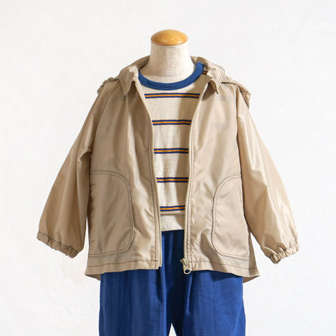 配色ウインドブレーカー
