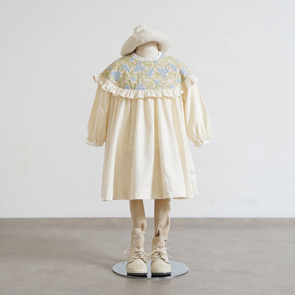 木の実刺繍ワンピース アイボリー 80・90・100・110cm