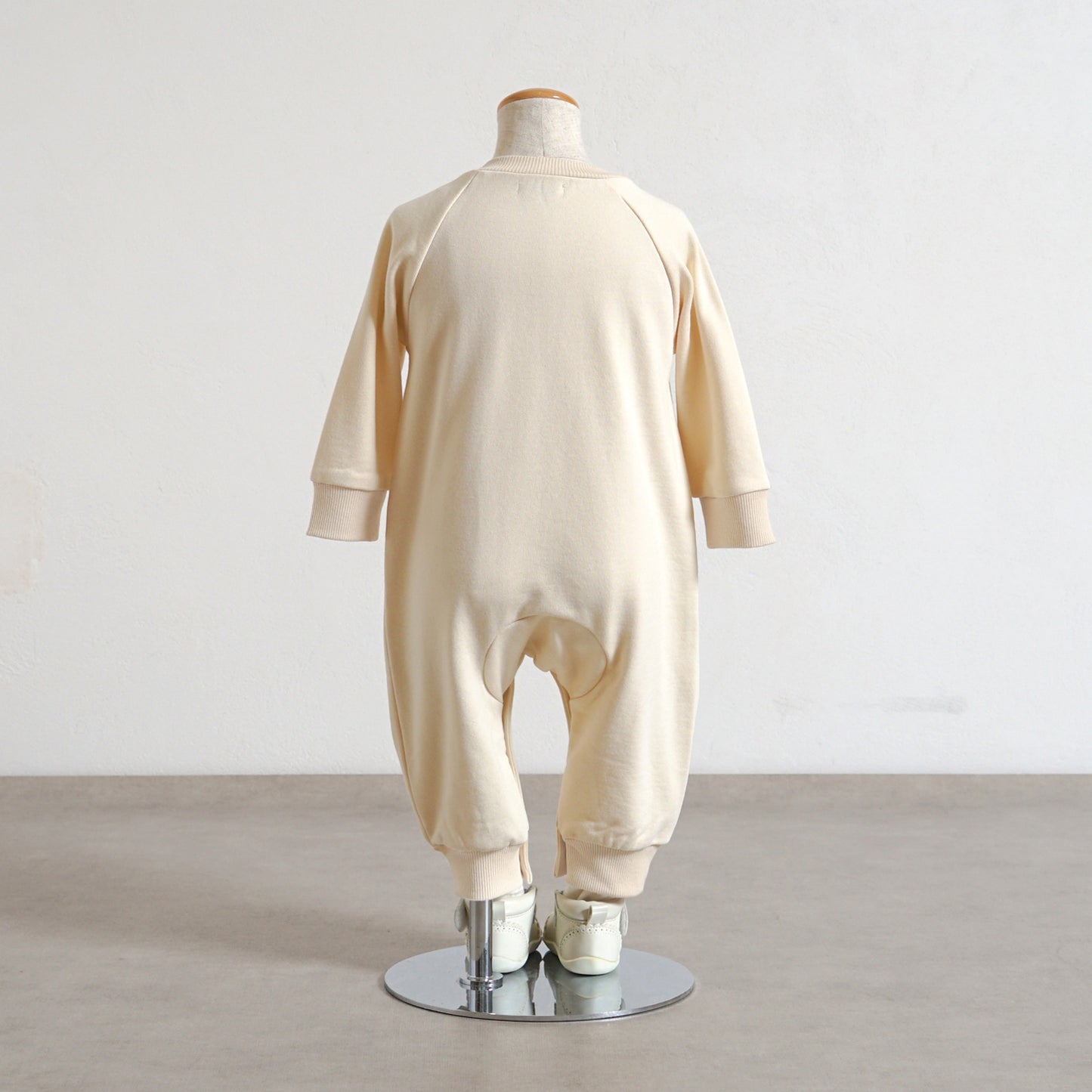 お花ワッペン裏毛ロンパース アイボリー 70・80cm