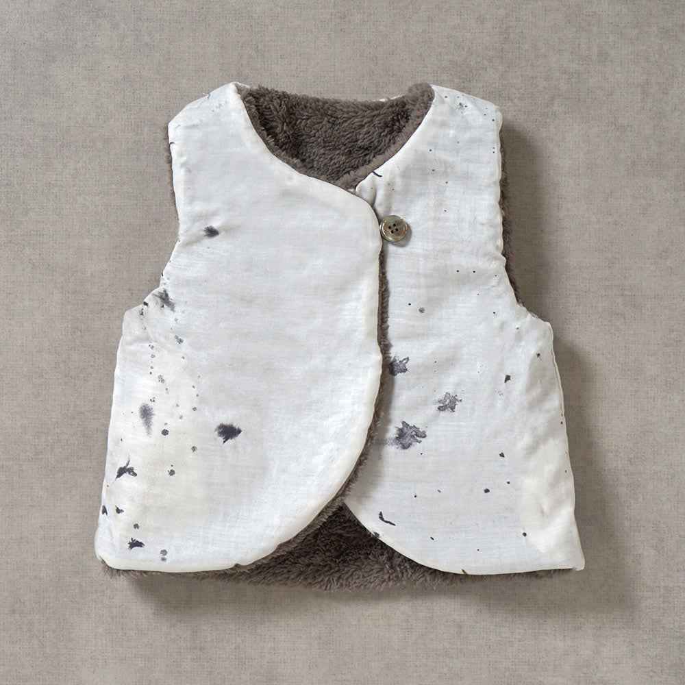 リバーシブルファーベスト モカブラウン 新生児-90cm頃まで