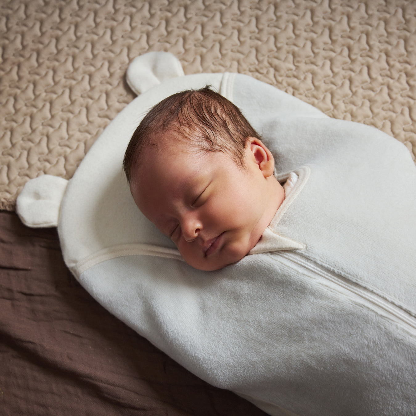 【12/15頃再入荷予定】たまごマットおくるみ sleep 起毛ベロア アイボリー