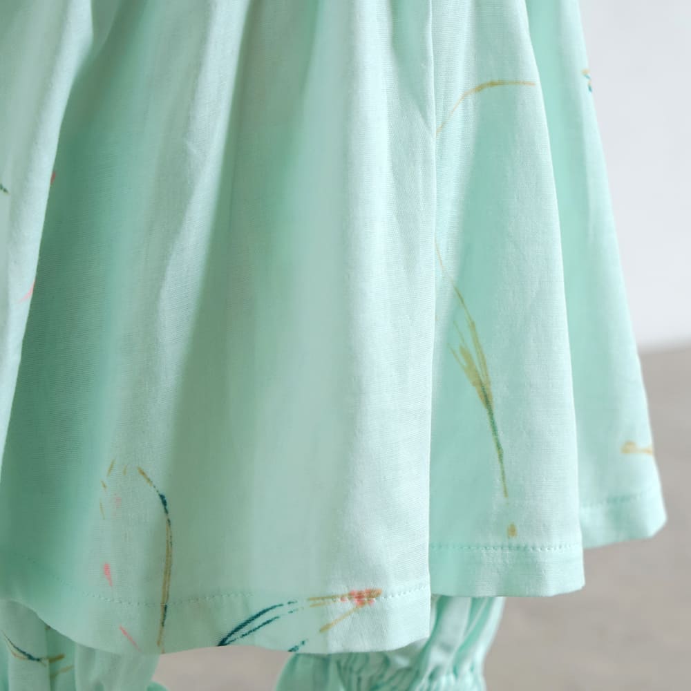 エプロンワンピース ライトグリーン 70-90・80-100cm