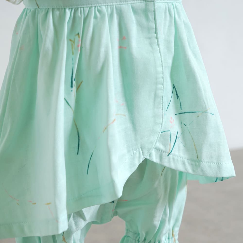 エプロンワンピース ライトグリーン 70-90・80-100cm