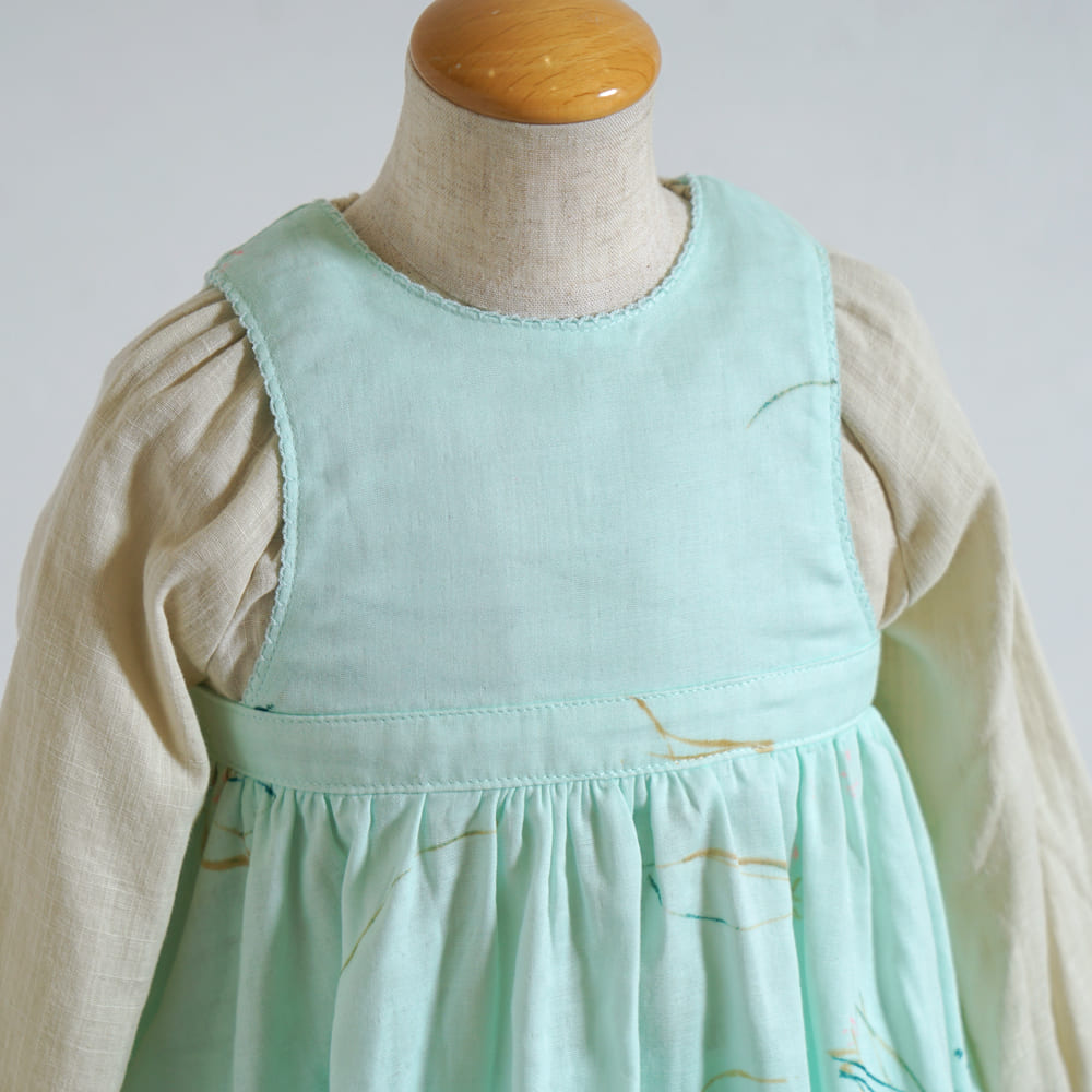 エプロンワンピース ライトグリーン 70-90・80-100cm