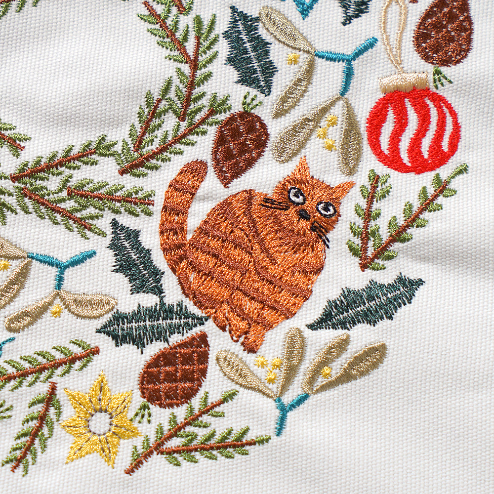 クリスマス 刺繍タペストリーS（リース） / Matsuo Miyuki クリスマスツリー