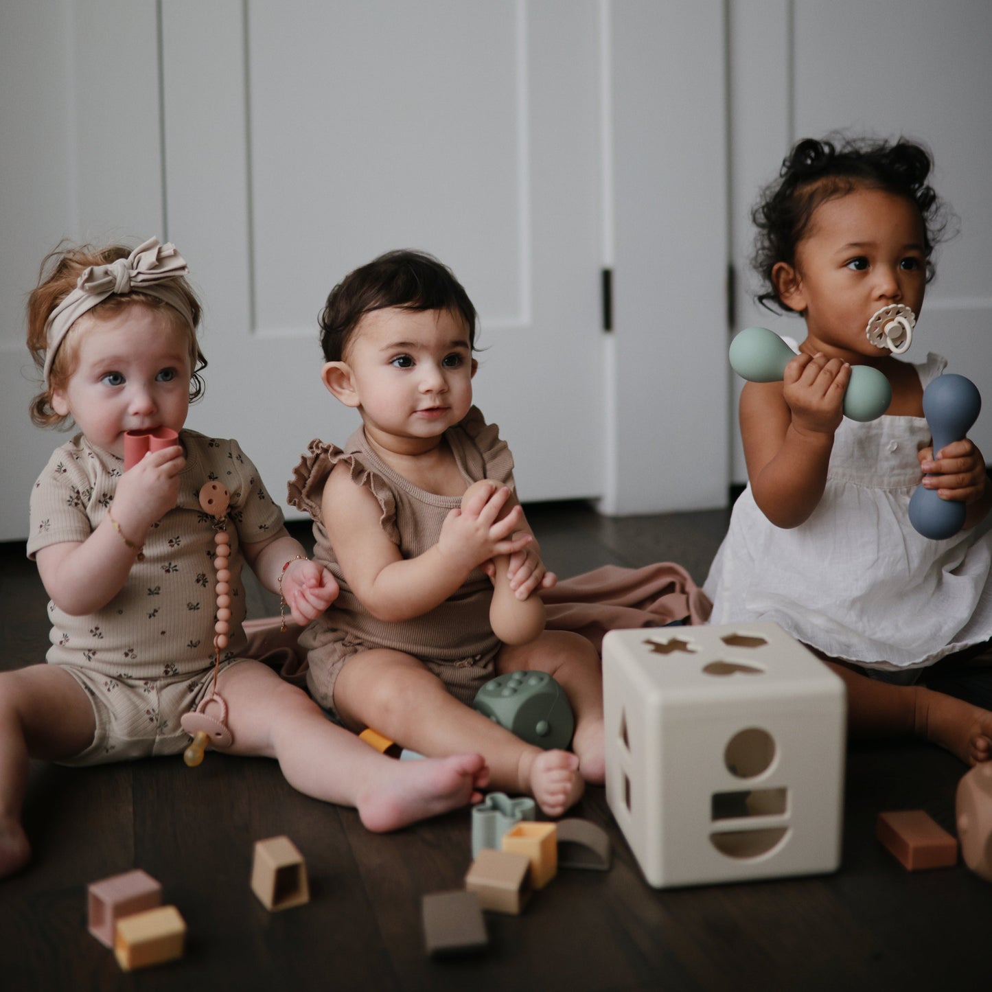 シェイプソーティングボックス 型はめパズル / mushie