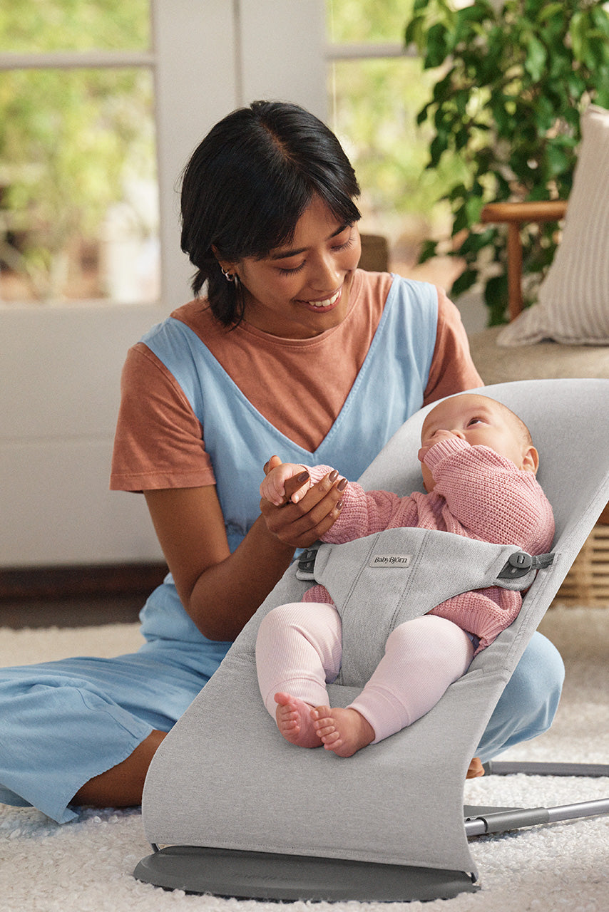 バウンサーBliss ウーブン ライトグレーメランジ / ベビービョルン