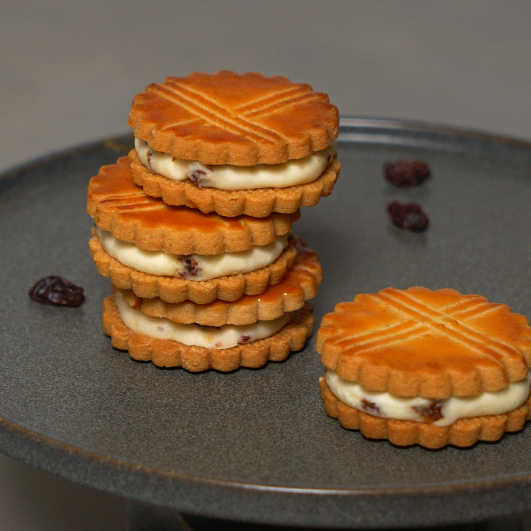 クッキーサンド ラムレーズン ギフト5個入り　◎