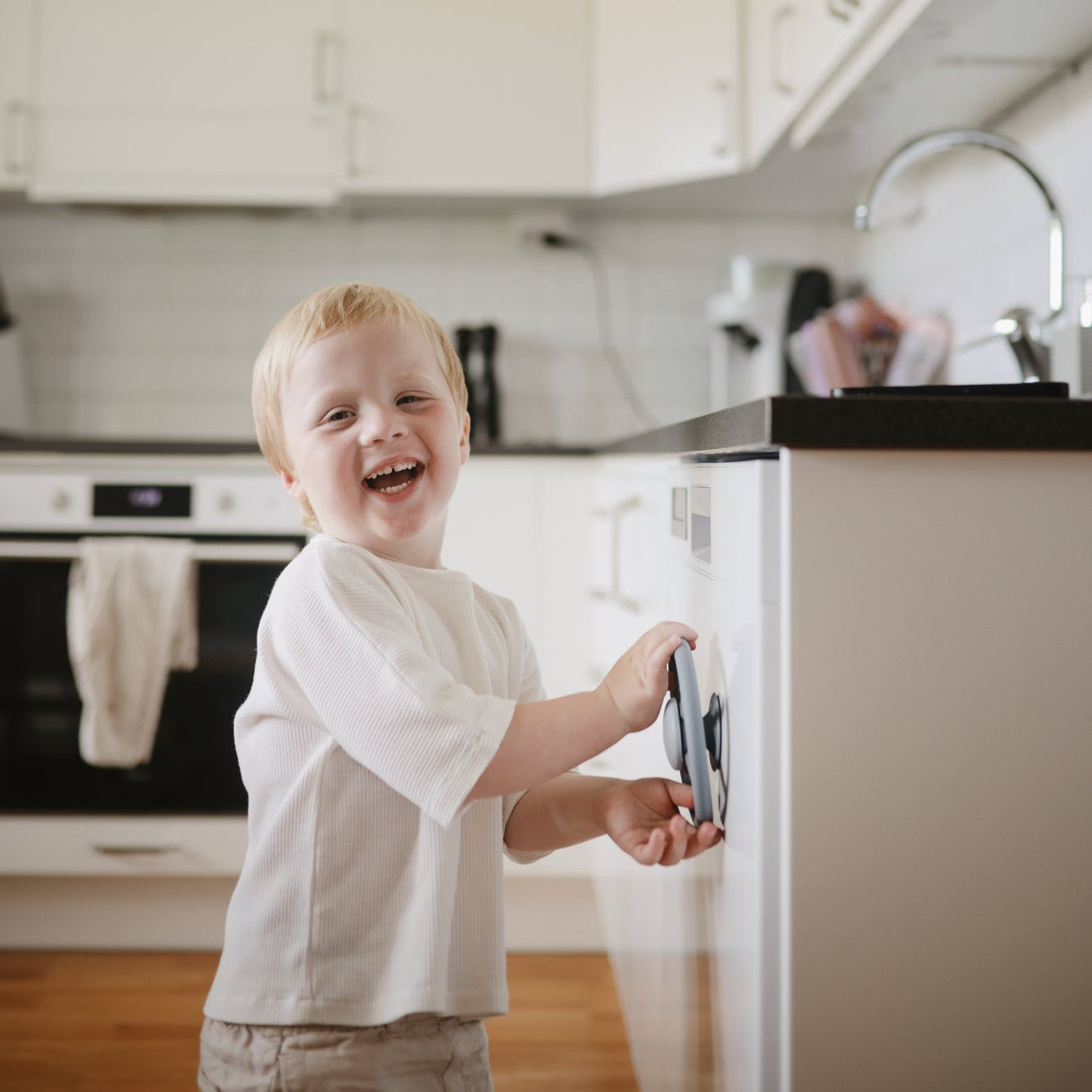 スピナートイ Wheel / mushie 知育玩具