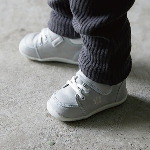 ファーストシューズ